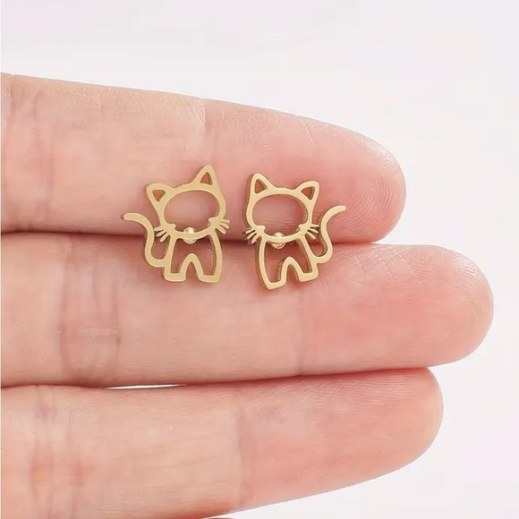 Whimsy_and_Rose Jewelry - Gold Hollow Cat Stud Earrings